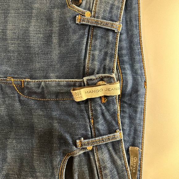 MANGO Jeans {size: USA 2/EUR 34/Mex 1} - Picture 2 of 9